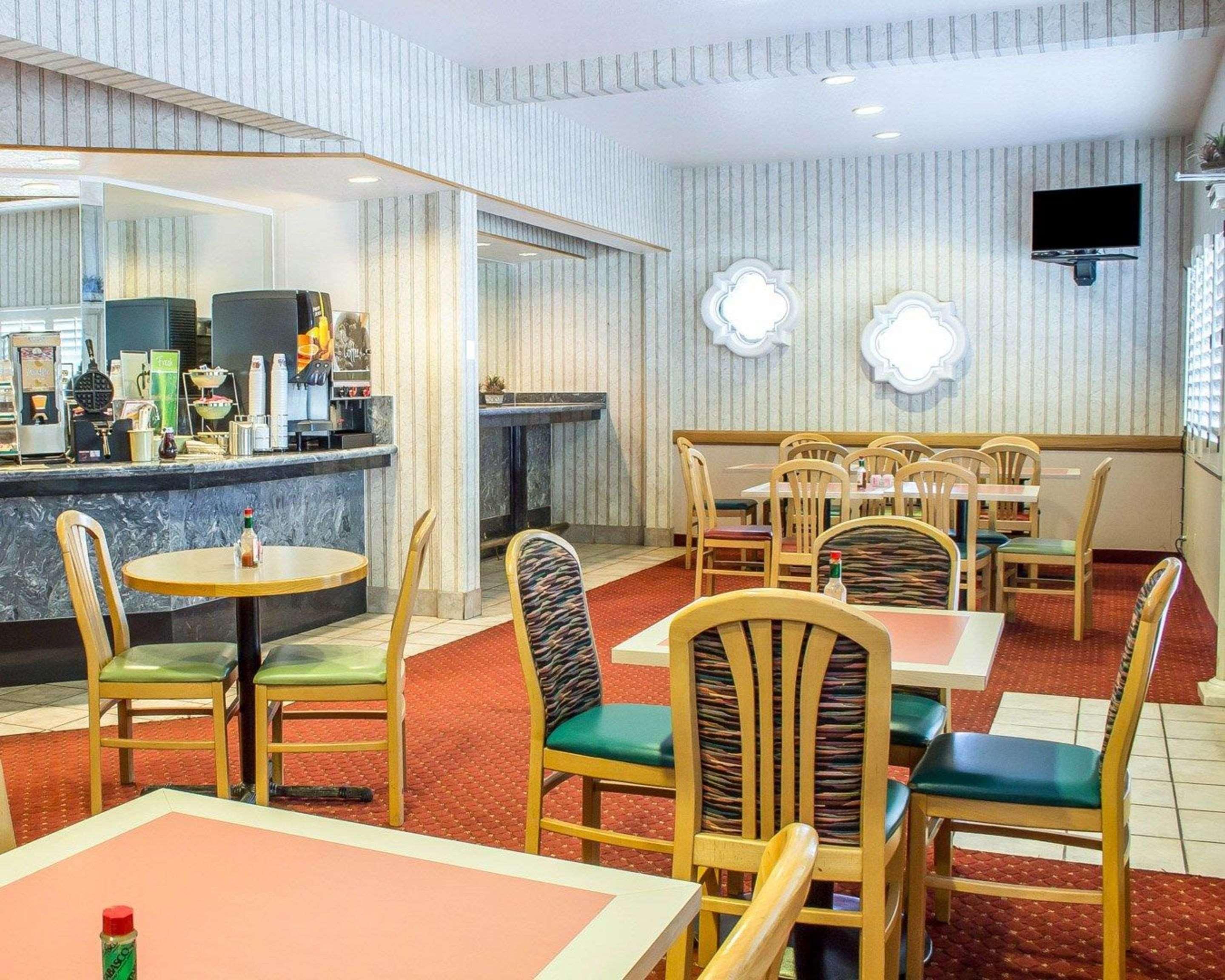 Baymont By Wyndham Safford Hotel Екстериор снимка