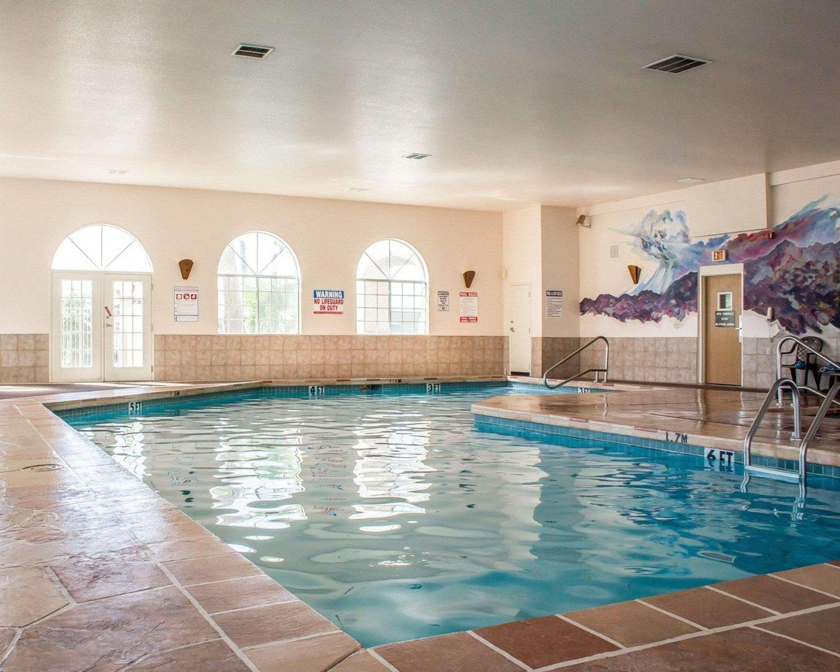 Baymont By Wyndham Safford Hotel Екстериор снимка