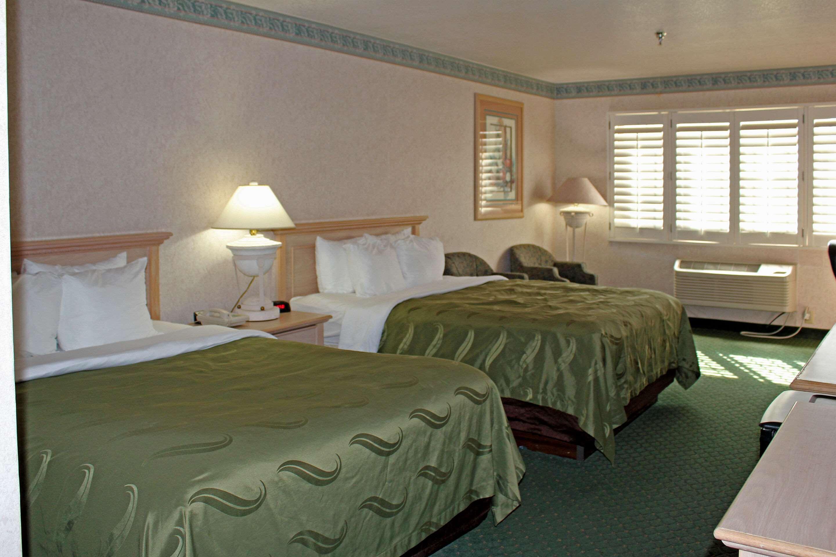 Baymont By Wyndham Safford Hotel Екстериор снимка